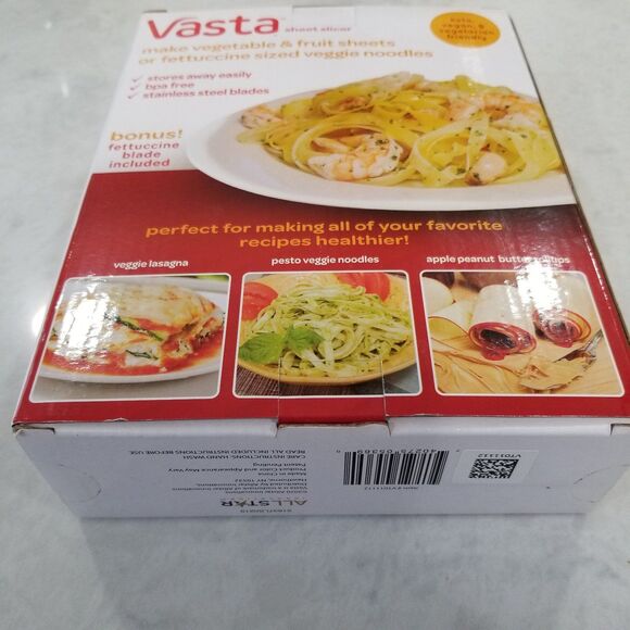 Vasta Sheet Slicer with bonus fettuccine blade nib sealed - Picture 4 of 6